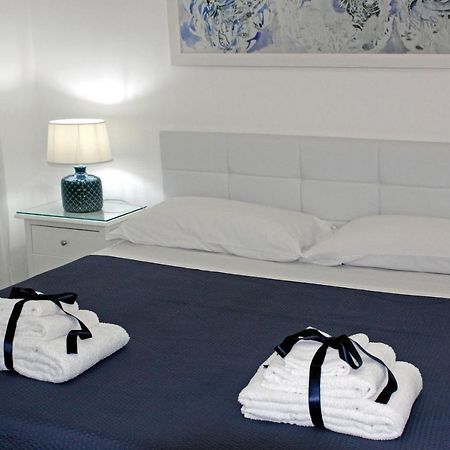 Apartmán Dimora Grazia In Riva Al Mare Monopoli Exteriér fotografie