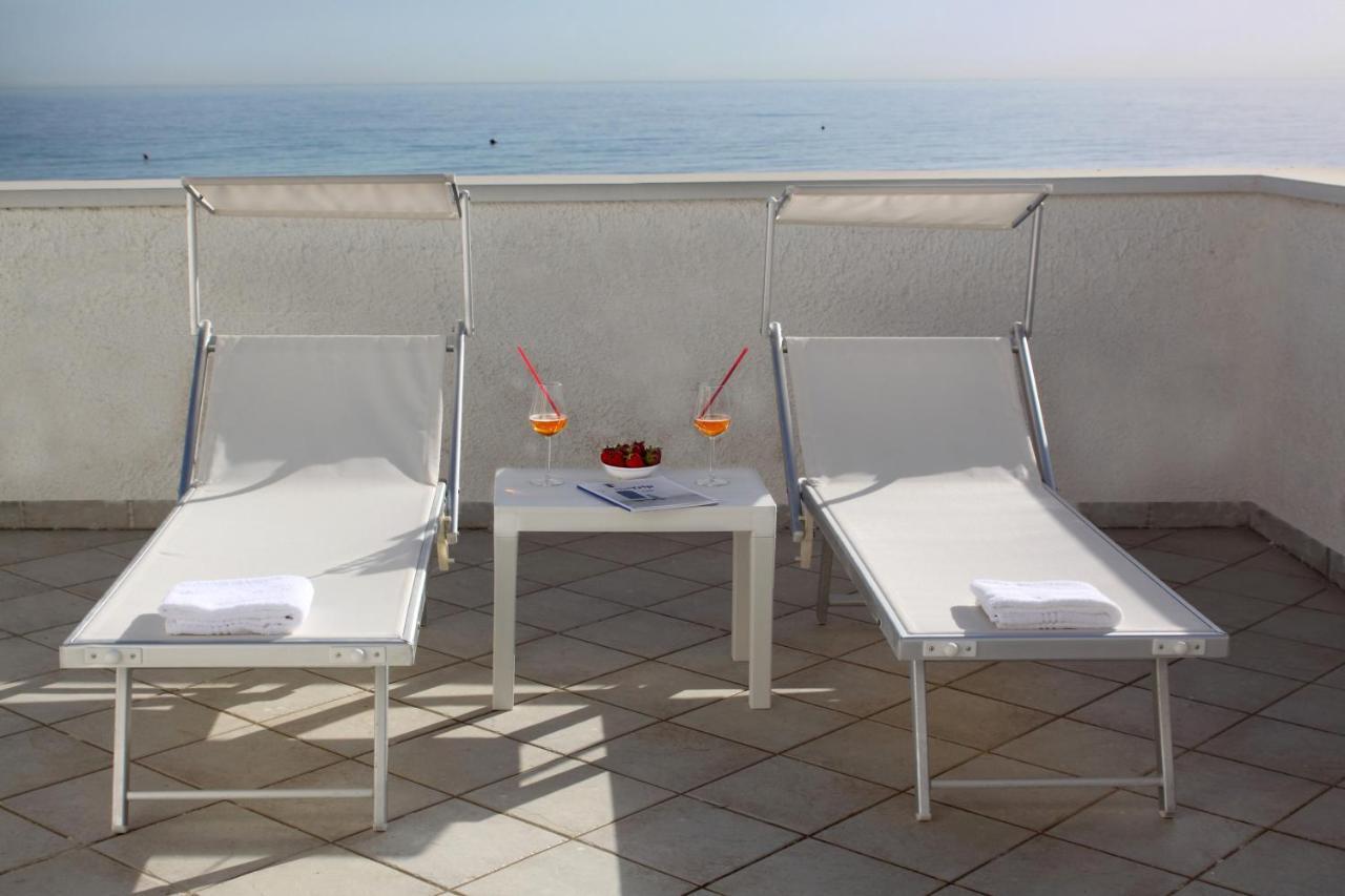 Apartmán Dimora Grazia In Riva Al Mare Monopoli Exteriér fotografie