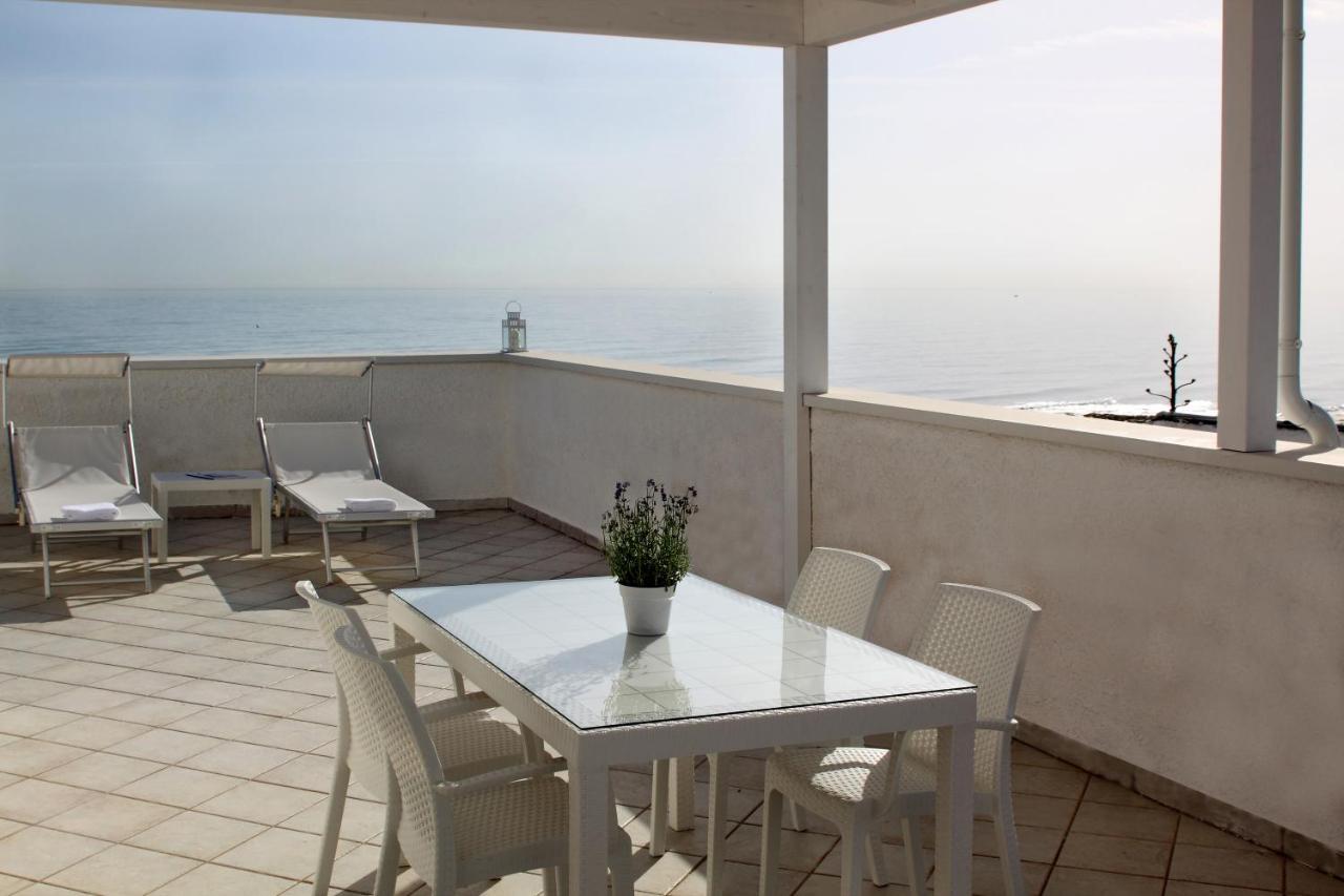 Apartmán Dimora Grazia In Riva Al Mare Monopoli Exteriér fotografie
